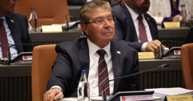 Üstel: Güçlü bir devletin temeli; milli değerlerine sahip çıkan nesillerle atılır