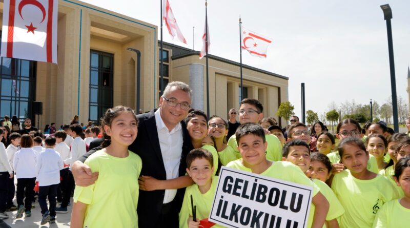 Cumhurbaşkanı Erhürman: Ülkenizi çok sevin ve Kıbrıslı Türk olmaktan gurur duyun