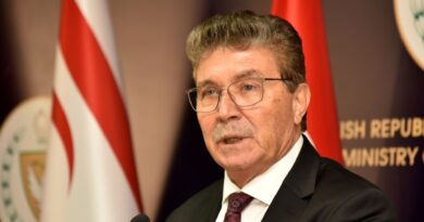 Üstel: UBP iktidarı bırakıp gitmez