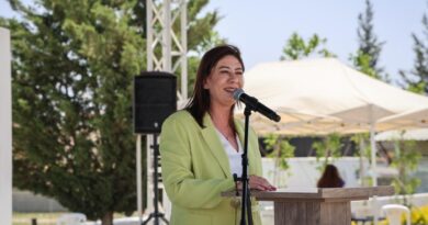 İncirli: Her bölgenin kendine has güzelliği bütünle birleşince bu memleket ilerler