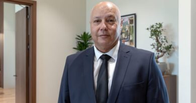 Ahmet Karahan: Toplum gerçeği bilmek istiyor