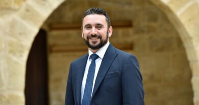 Tacan Reynar: Polis ve yargıç kılığına bürünen siyasetçiler toplumsal barışı yok ediyor