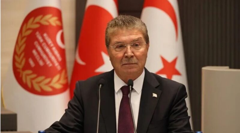 Üstel: ”Gençlerimiz dünyaya ulaşmaya devam etmektedir”