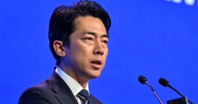 Japonya Savunma Bakanı, “ülkesinin militarizme yeniden döndüğü” yönündeki Çin’in suçlamalarını reddetti