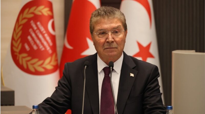 Başbakan Ünal Üstel, 1 Haziran Dünya Çocuk Günü mesajı yayınladı