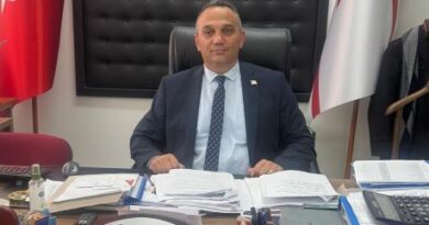 İntörn tıp öğrencilerine yönelik burs başvuruları bugün başladı