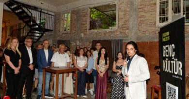 Cumhurbaşkanı Tufan Erhürman ve eşi Nilden Bektaş Erhürman, Genç Kültür Kollektifi’nin tanıtım etkinliğine katıldı