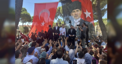CHP Grup Başkanı Özel: “Biz partimizdeyiz ama yeni bir yürüyüşün, yeni bir yaklaşımın içindeyiz”