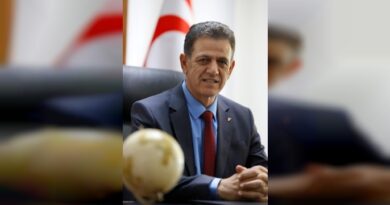 KHK Başkanı Köseoğlu bugün gerçekleşen yazılı sınavlarının sorunsuz geçtiğini söyledi